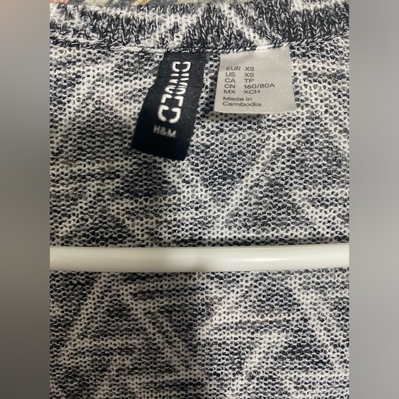 H&m black white xs open front cardigan triangles zig zag chevron - Picture 7 of 7